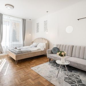 D71 - Central Cozy Suite, Best Location By Bqa